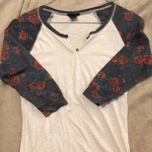 1/2 sleeve shirt